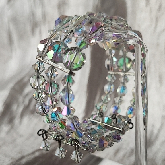 Clear Aurora Borealis Bicone Crystal Large Silver Tone Round Vintage Brooch EUC - Picture 9 of 11